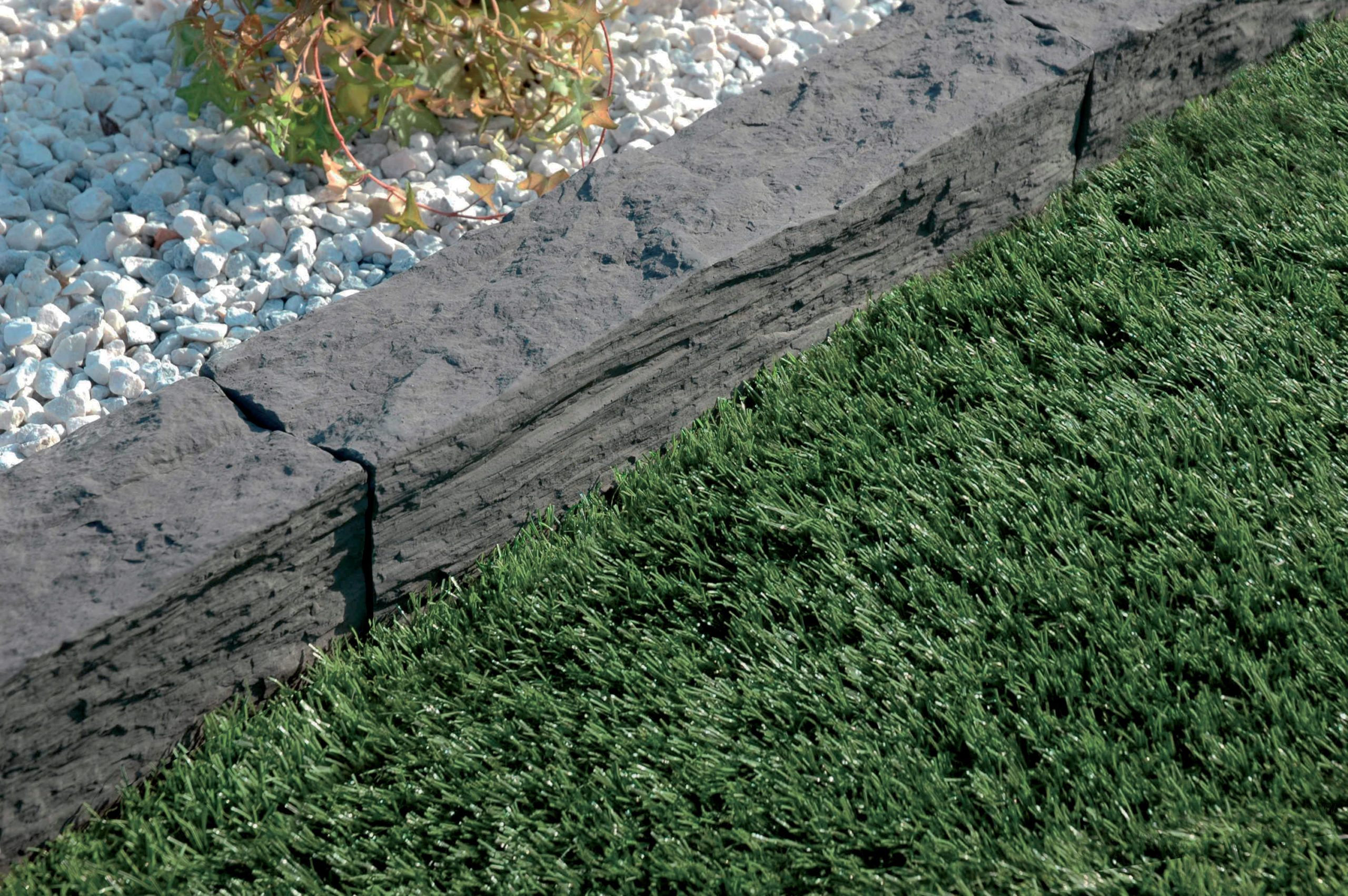 Bordure droite de jardin Auray Weser - en pierre reconstituée - Gris anthracite (HD)